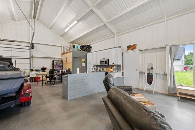 3017 Shooting Star Court, Graford, TX 76449