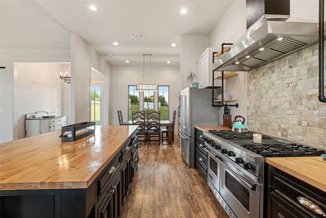 3017 Shooting Star Court, Graford, TX 76449