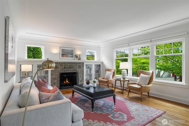 614 NW 74th Street, Seattle, WA 98117