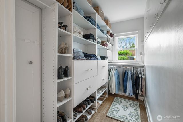 614 NW 74th Street, Seattle, WA 98117