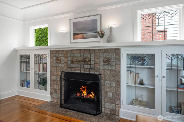 614 NW 74th Street, Seattle, WA 98117