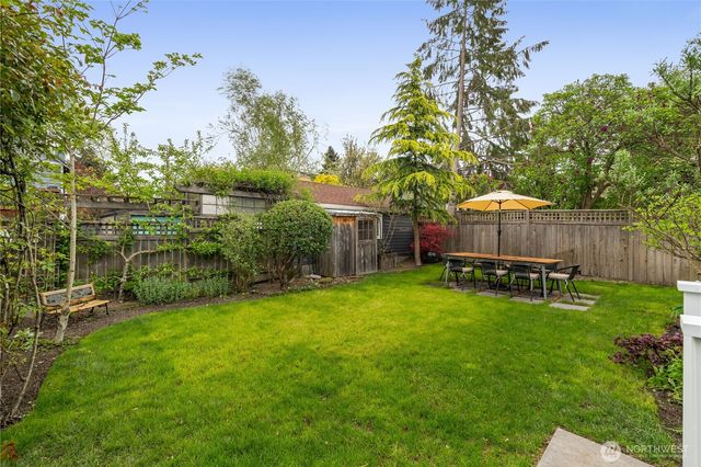 614 NW 74th Street, Seattle, WA 98117