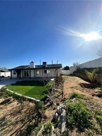 12790 Desert Creek Circle, Victorville, CA 92395