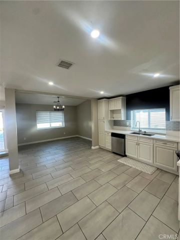 12790 Desert Creek Circle, Victorville, CA 92395