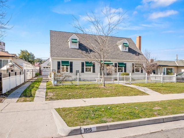 1515 N Vagedes Avenue, Fresno, CA 93728