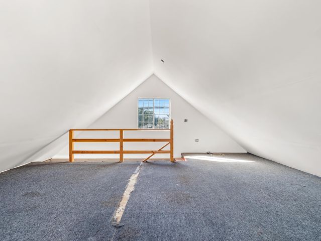 1515 N Vagedes Avenue, Fresno, CA 93728