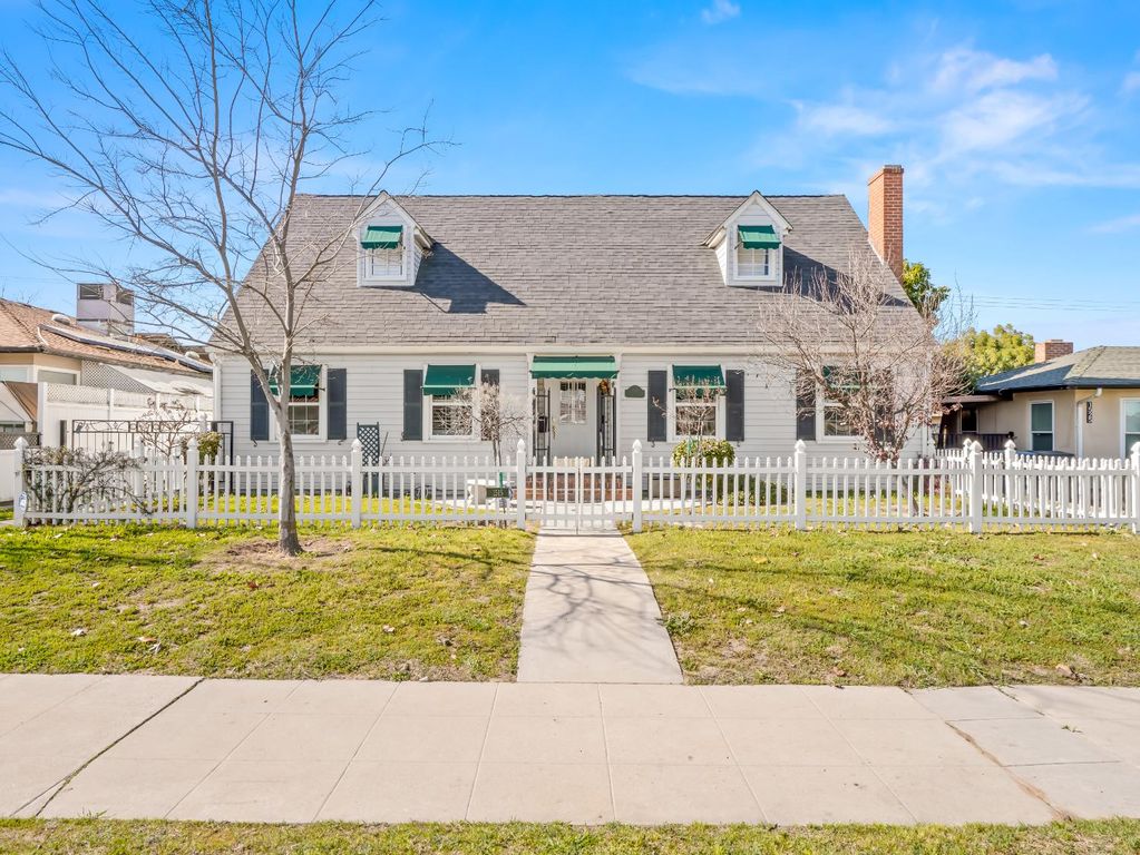 1515 N Vagedes Avenue, Fresno, CA 93728