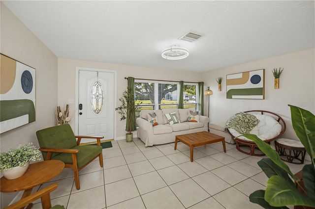 1050 OLYMPIA ROAD, Venice, FL 34293