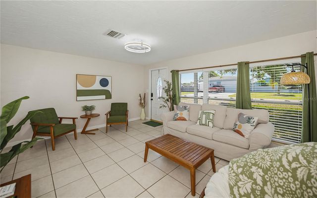 1050 OLYMPIA ROAD, Venice, FL 34293
