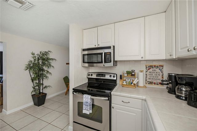 1050 OLYMPIA ROAD, Venice, FL 34293