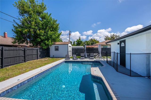 1050 OLYMPIA ROAD, Venice, FL 34293