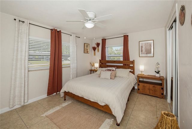 1050 OLYMPIA ROAD, Venice, FL 34293