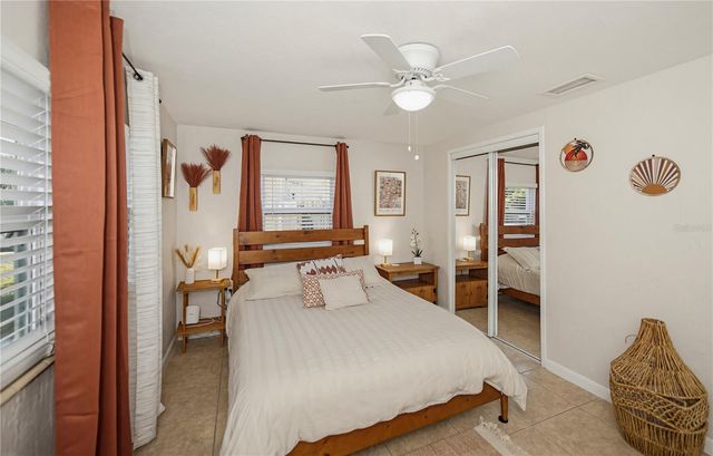 1050 OLYMPIA ROAD, Venice, FL 34293