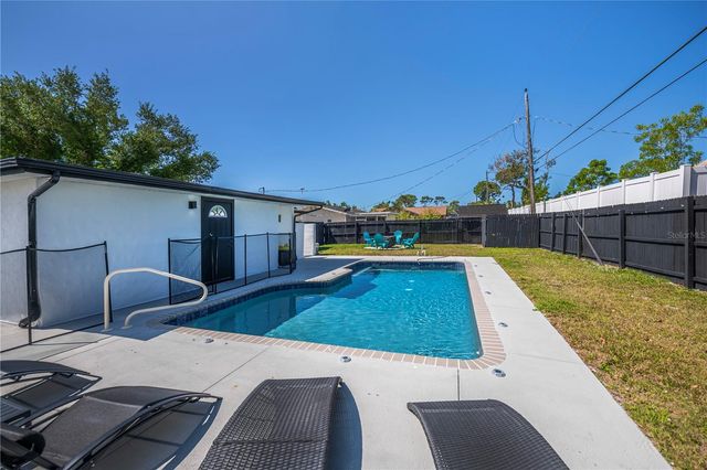 1050 OLYMPIA ROAD, Venice, FL 34293