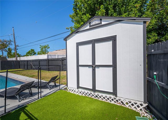 1050 OLYMPIA ROAD, Venice, FL 34293