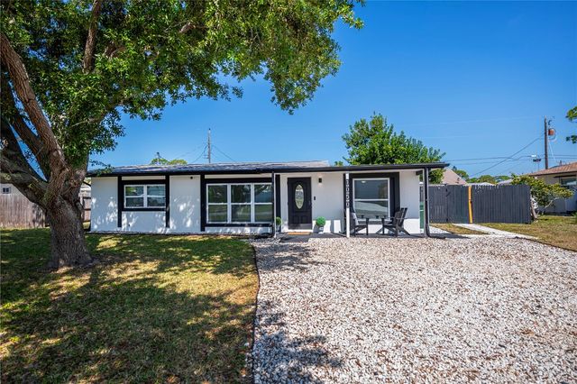 1050 OLYMPIA ROAD, Venice, FL 34293