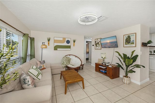 1050 OLYMPIA ROAD, Venice, FL 34293