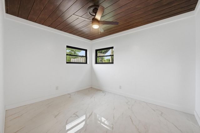 2529 Rainbow Drive, Fort Pierce, FL 34981