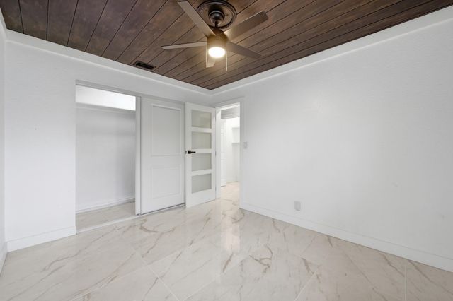 2529 Rainbow Drive, Fort Pierce, FL 34981