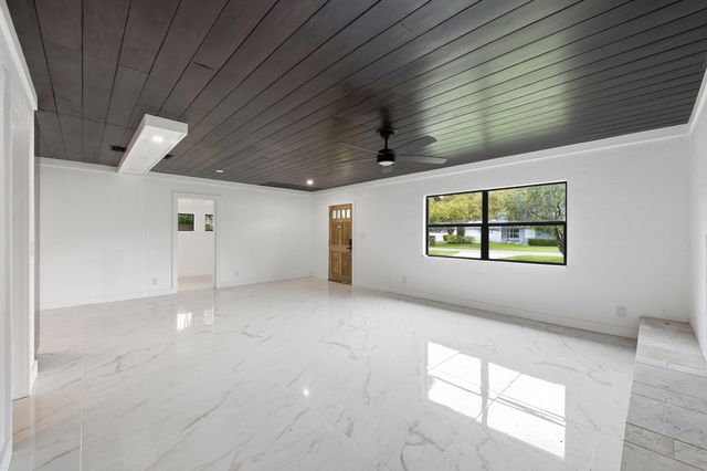 2529 Rainbow Drive, Fort Pierce, FL 34981