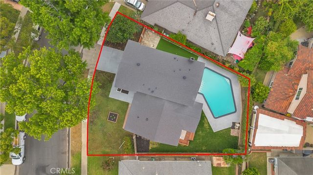 2525 N Pacific, Santa Ana, CA 92706