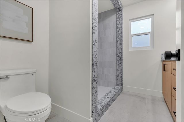2525 N Pacific, Santa Ana, CA 92706