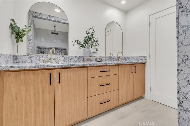 2525 N Pacific, Santa Ana, CA 92706