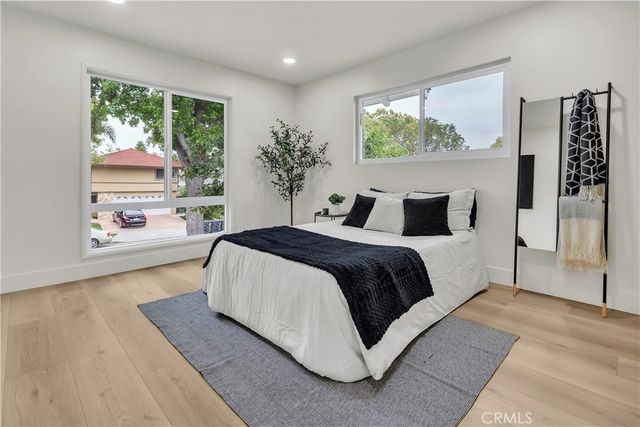 2525 N Pacific, Santa Ana, CA 92706