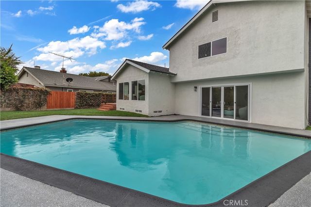 2525 N Pacific, Santa Ana, CA 92706