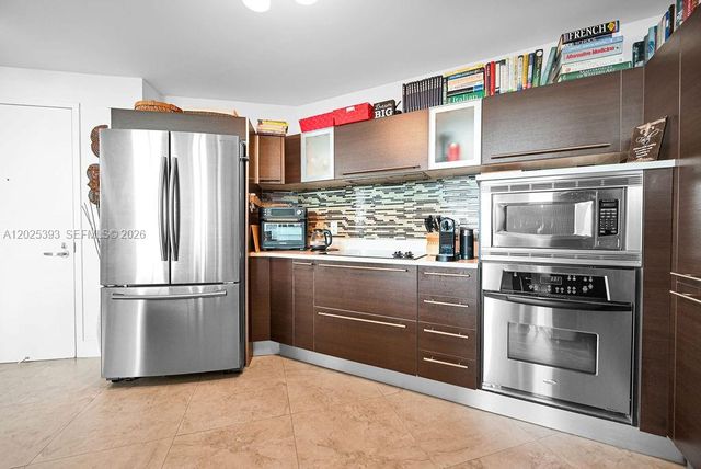 1900 N Bayshore Dr 5103, Miami, FL 33132