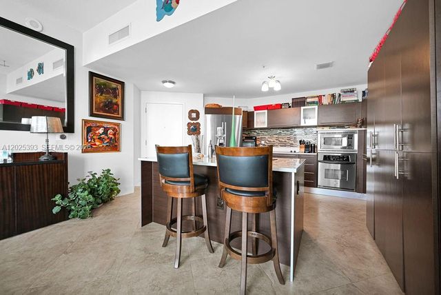 1900 N Bayshore Dr 5103, Miami, FL 33132