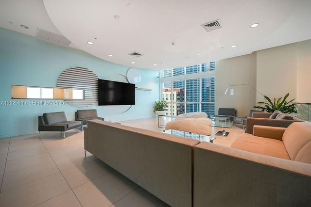 1900 N Bayshore Dr 5103, Miami, FL 33132