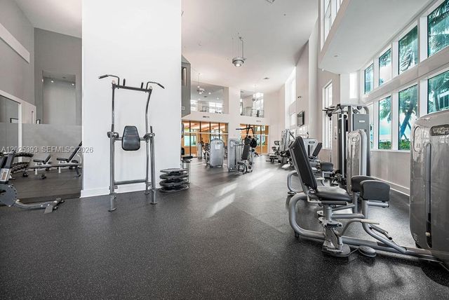 1900 N Bayshore Dr 5103, Miami, FL 33132