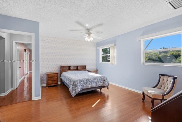 10930 SW 27th Ct, Davie, FL 33328