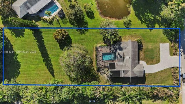 10930 SW 27th Ct, Davie, FL 33328