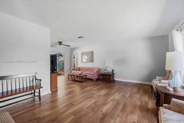 10930 SW 27th Ct, Davie, FL 33328