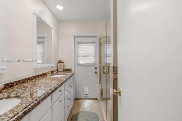 10930 SW 27th Ct, Davie, FL 33328