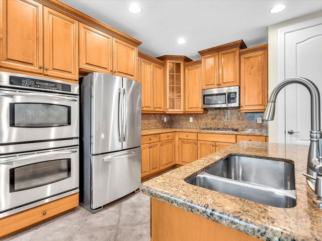 5575 NE Trieste Way, Boca Raton, FL 33487