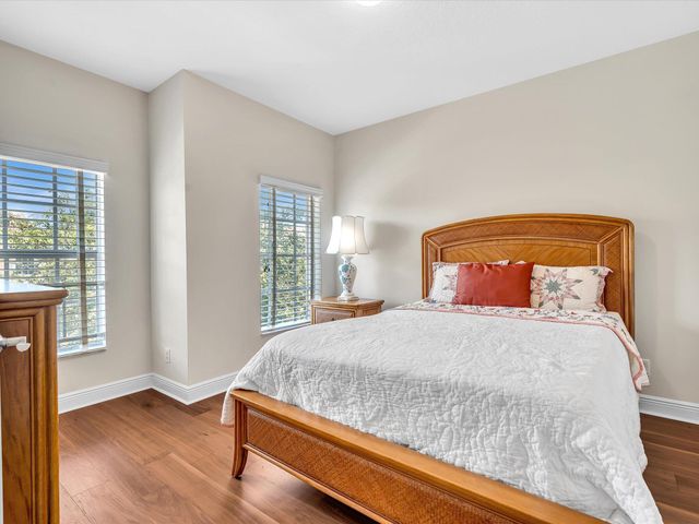 5575 NE Trieste Way, Boca Raton, FL 33487