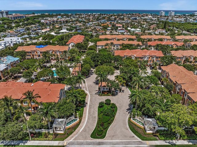 5575 NE Trieste Way, Boca Raton, FL 33487