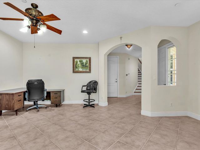 5575 NE Trieste Way, Boca Raton, FL 33487
