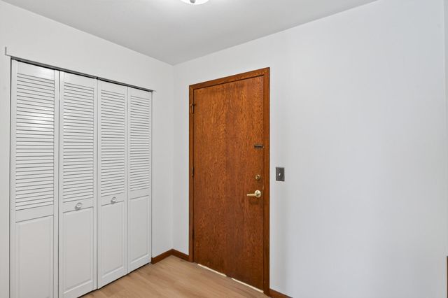5911 Oxford Street 7, Saint Louis Park, MN 55416