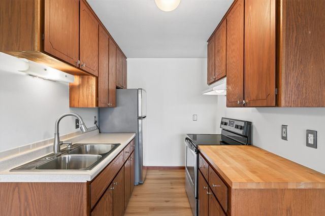 5911 Oxford Street 7, Saint Louis Park, MN 55416