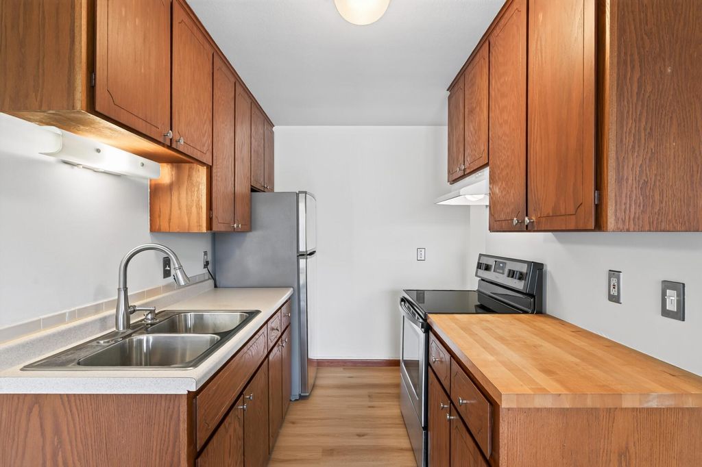 5911 Oxford Street 7, Saint Louis Park, MN 55416 — photo 5