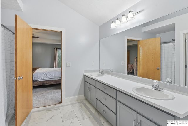 7220 N 154th Street, Bennington, NE 68007