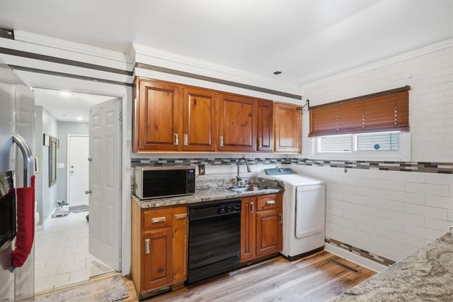 2222 Century Drive, Columbus, OH 43211