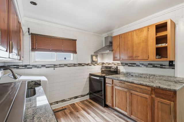 2222 Century Drive, Columbus, OH 43211