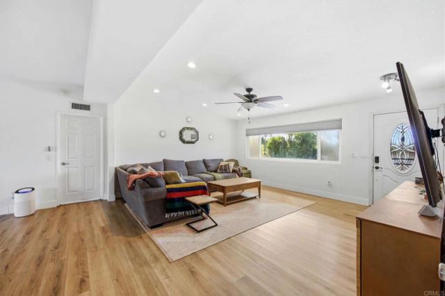 1940 Alta Vista Drive, Vista, CA 92084