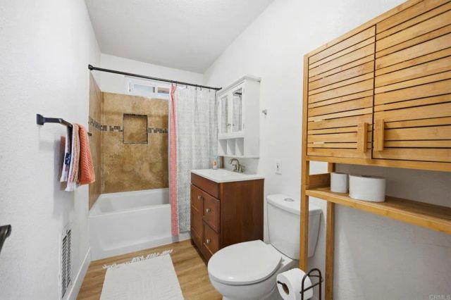 1940 Alta Vista Drive, Vista, CA 92084