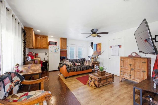 1940 Alta Vista Drive, Vista, CA 92084